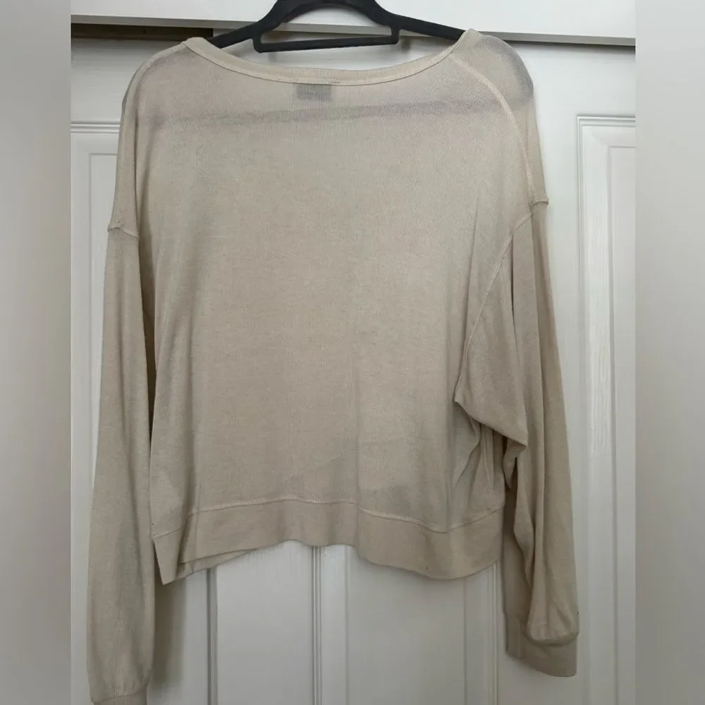 Oversized‎ Cream long sleeve top